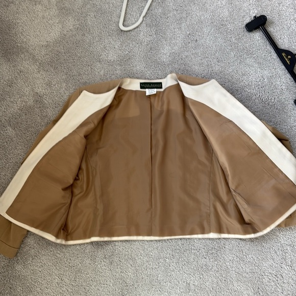 NWOT Harve Benard Tan Blazer Cropped Structured size 14 - Picture 6 of 7